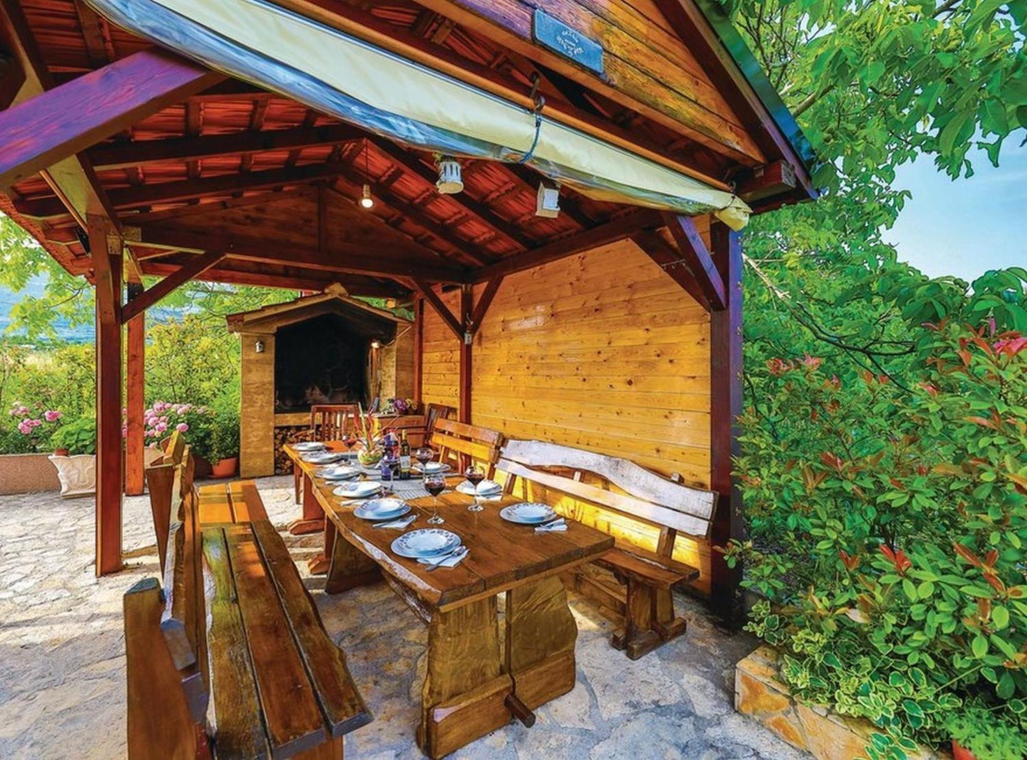 Mediterranean Stylish Villa With Pool In Kastel Stari Kaštela Eksteriør bilde